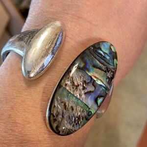 NWT abalone statement hinged Silvertone cuff bracelet